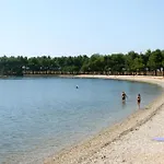 Apartment Family-friendly With Swimming Pool Novigrad - 24585 Karpinjan