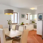 Apartment Family-friendly With Swimming Pool Novigrad - 24585 *
