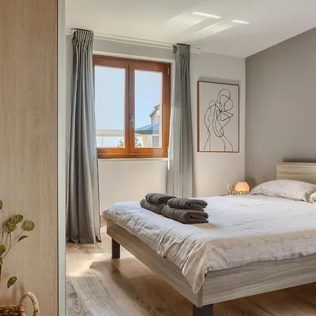 Family-friendly With Swimming Pool Novigrad - 24585 아파트