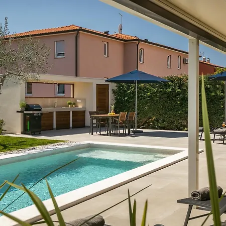 Family-friendly With Swimming Pool Novigrad - 24585 Apartment Karpinjan