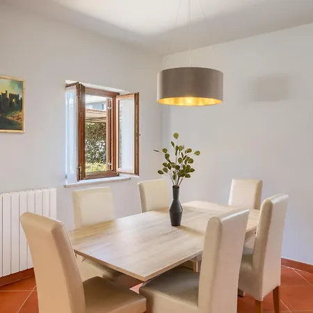 아파트 Family-friendly With Swimming Pool Novigrad - 24585 *